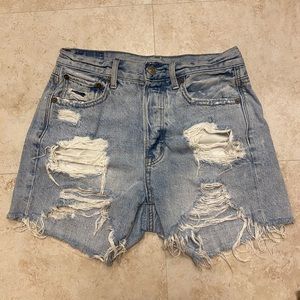 90s BOYFRIEND AMERICAN EAGLE SHORTS